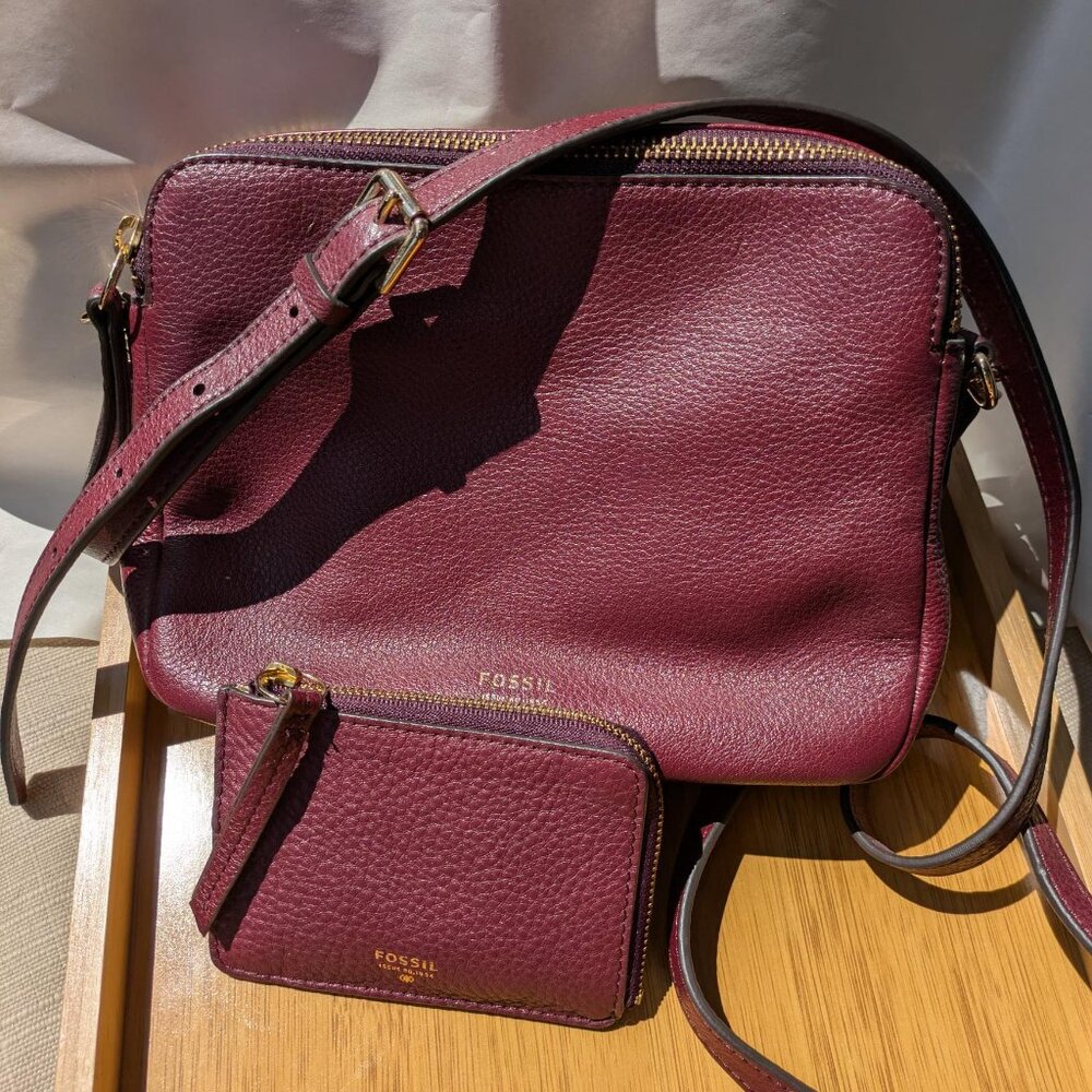 Fossil Burgundy Leather Double-Zip Top Crossbody Bag with matching wallet
